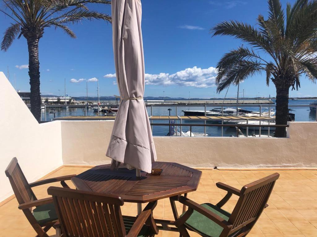 Apartamentos Mar I Vent Puerto De La Savina  Extérieur photo